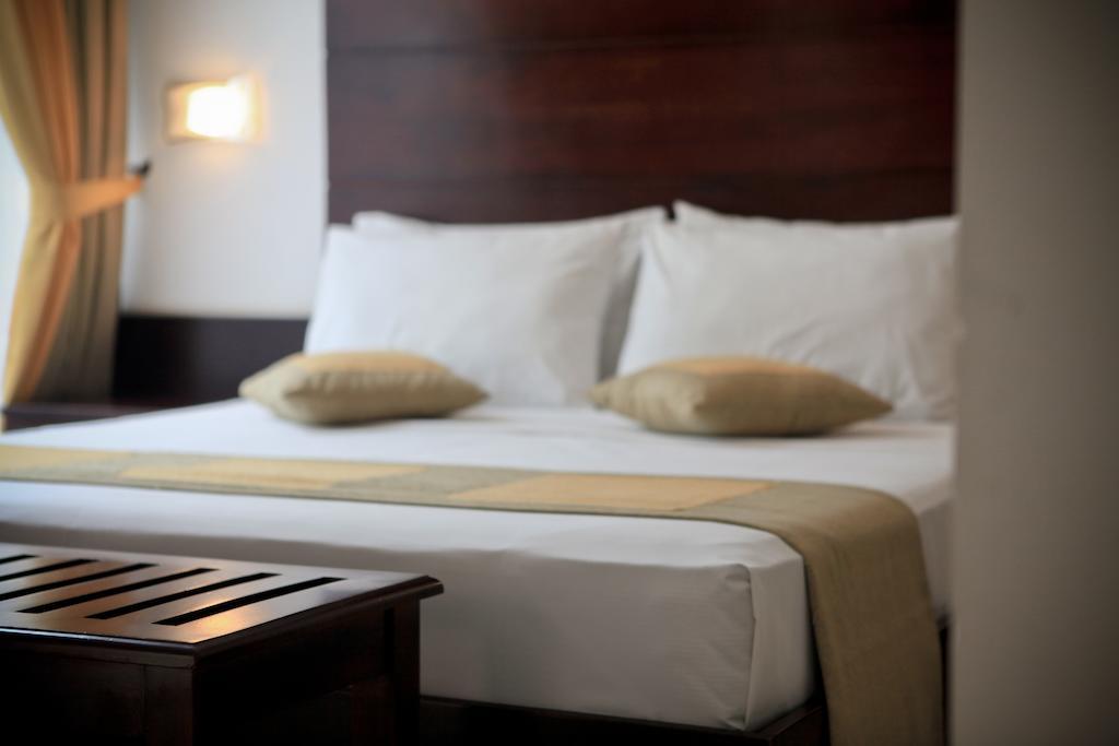 Lavendish Okrin Hotel Kataragama Quarto foto